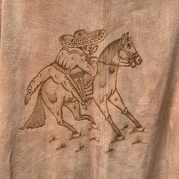 Vintage Suede Poncho. - Picture 8 of 10